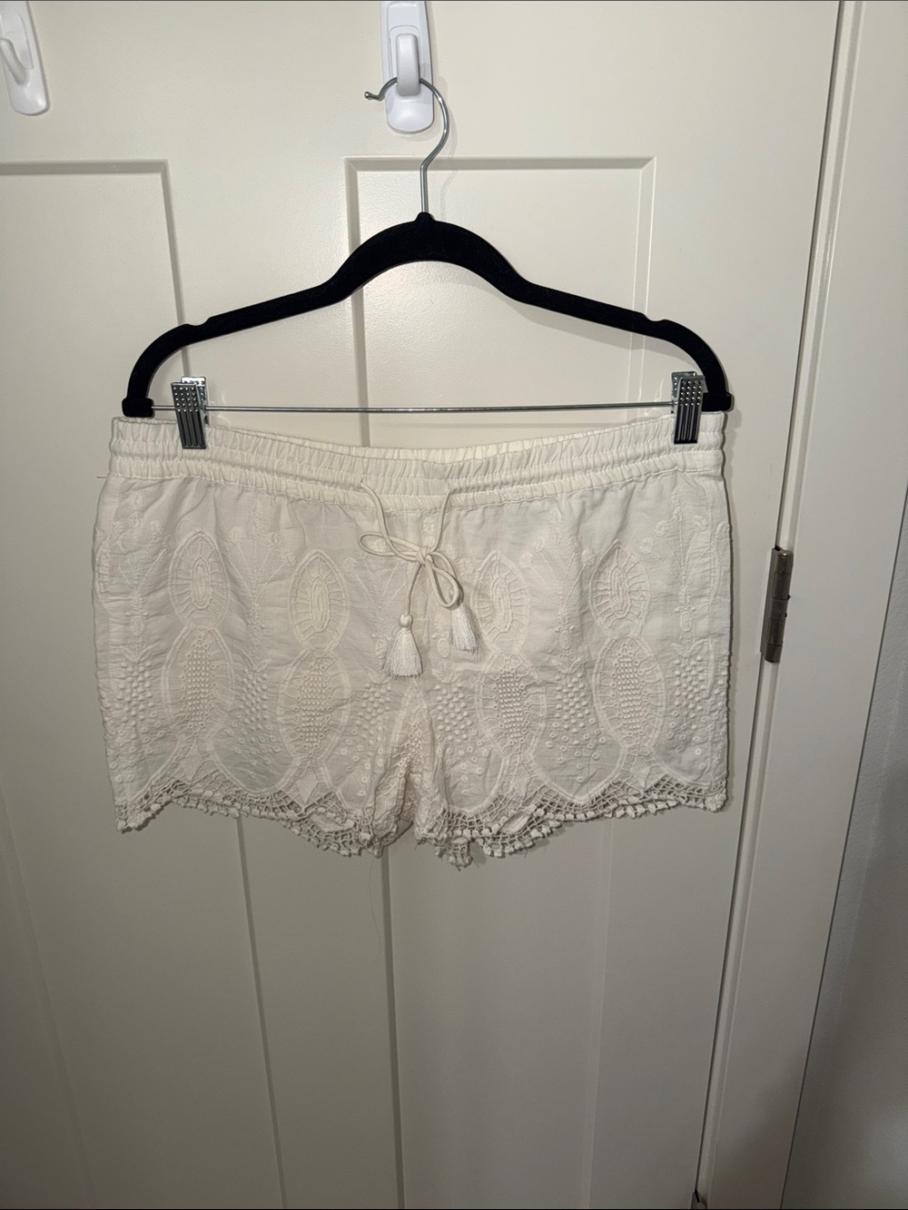 LOFT Cream Embroidered Drawstring Shorts